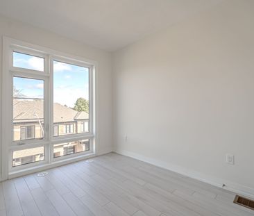 For Lease - 31 Bluebird Lane, Barrie, Ontario - Photo 1