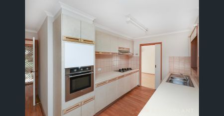 LOCATION LOCATION LOCATION. - Photo 5