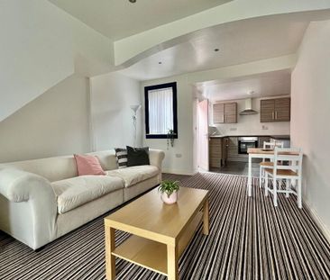 104 Olympia Drive, Belfast, BT12 6NH - Photo 2