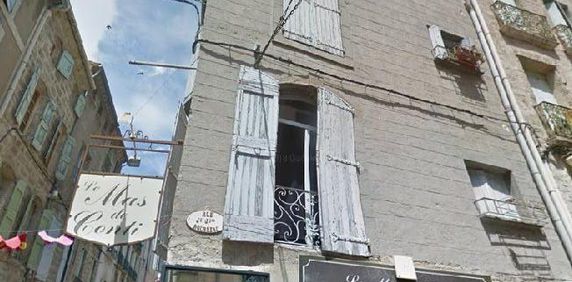 APPT T2 - CENTRE VILLE DE PEZENAS - Photo 2