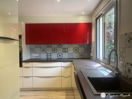 Location Appartement 5 pièces 106m² ST GERMAIN EN LAYE 78100 - Photo 5