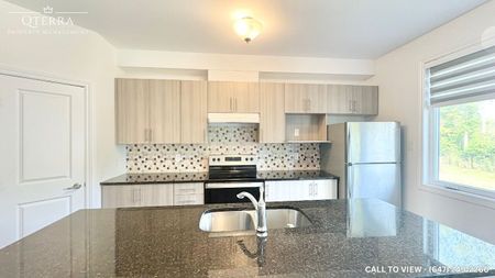 BEAUTIFUL 3-BEDROOM FREEHOLD TOWNHOUSE IN A TRANQUIL NEIGHBORHOOD - Photo 5