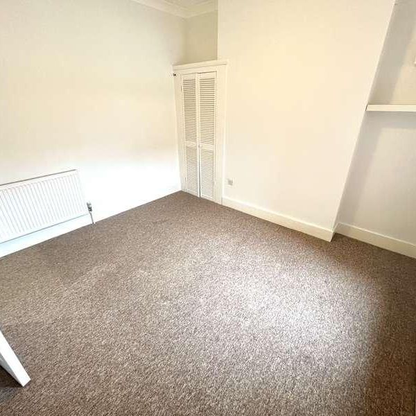 Russell Road, Felixstowe, IP11 - Photo 1