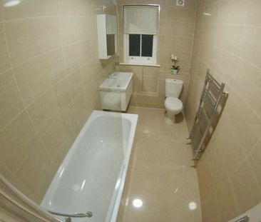 Room in a Shared Flat, Temple Fortune Mansions, NW11 - Photo 2