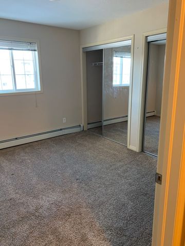Apartment in Timberlea Area -North of the Bridge. - Photo 2