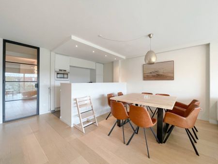 Ruim appartement met open zicht langs de Koningslaan. - Foto 4