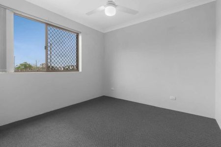 2/11 Pilba Street, Chermside QLD, Belconnen - Photo 3