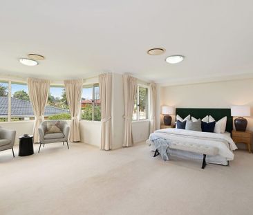 LIGHTFILLED FAMILY HOME - Photo 5