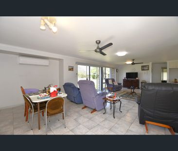 274 Mittelheuser Road, Burnett Heads, Qld 4670 - Photo 2