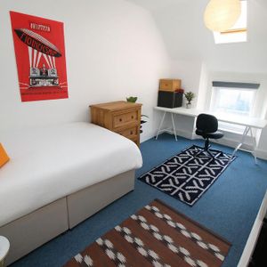 9 bedroom house share to rent - Photo 2