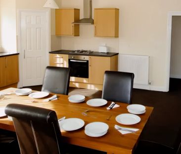 Extra Large Room En-suite - Photo 2