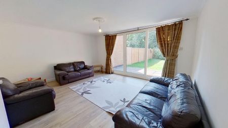 3 bedroom terraced house to rent - Photo 3