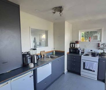 Stunning Two Bedroom Home with Spectacular City Views - Photo 2