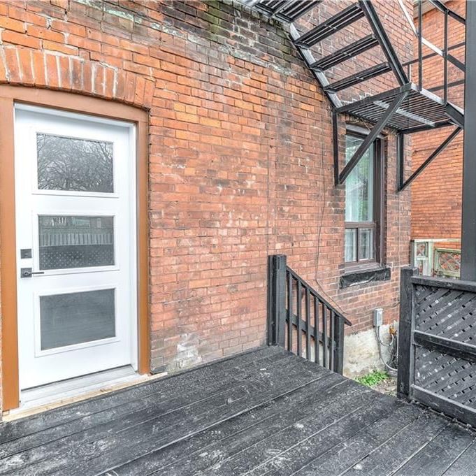 For Lease - 285 Hess Street, Hamilton, Ontario - Photo 1