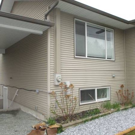 Basement Suite in Vanway Subdivision!! - Photo 4