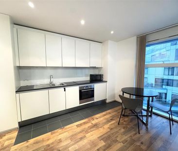 Studio to rent - Photo 3