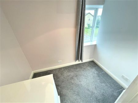 2 bedroom terraced house to rent - Photo 5