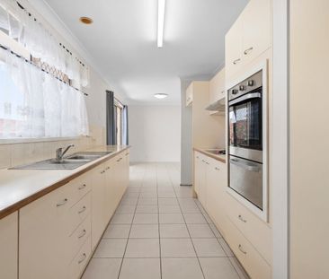 A charming house perfect for families or those seeking a peaceful r... - Photo 4