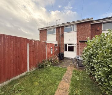 2 bedroom mews to rent - Photo 2