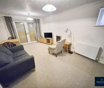 3 bedroom semi-detached bungalow to rent - Photo 1