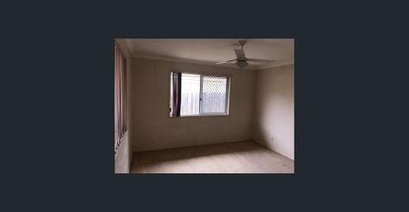 Conveniently located THREE bedroom family home! - Photo 4