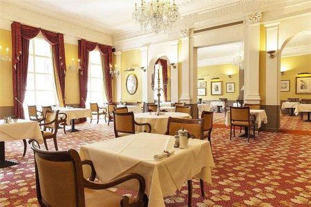 Service-appartement in centrum Brugge, met zicht op prachtige tuin - Photo 3