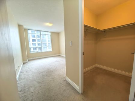 For Lease - 75 South Town Centre Boulevard Unit# 702, Markham, Ontario - Photo 3