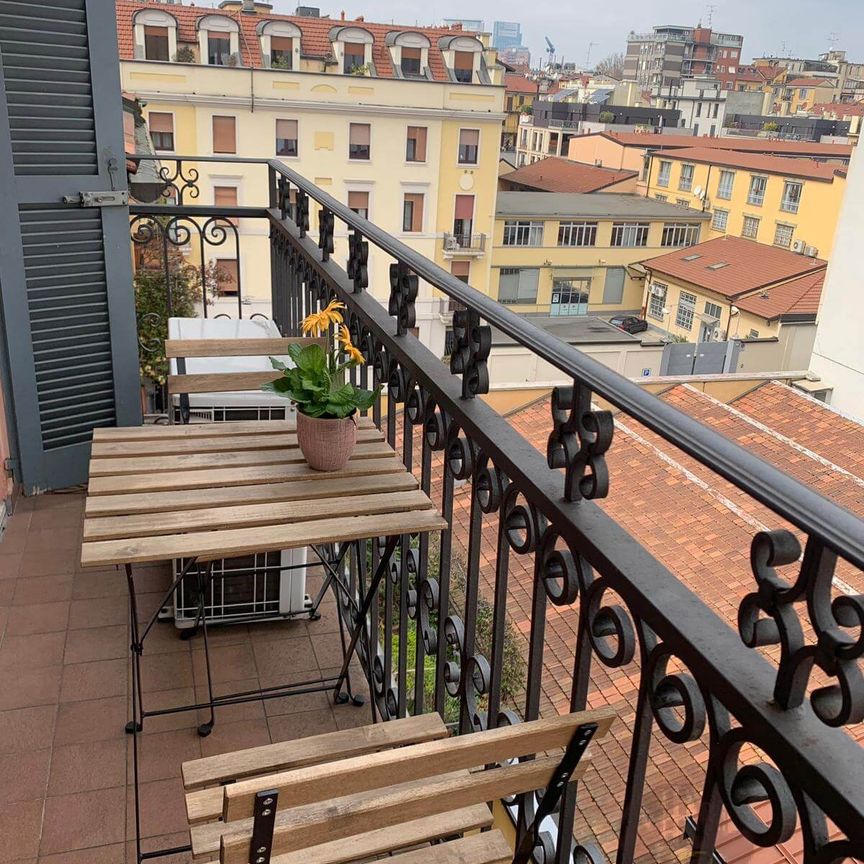 Двухкомнатная квартира в Милане - Photo 1