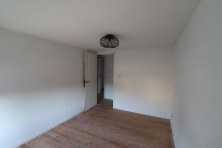 Een gerenoveerde woning met 3 slaapkamers en tuin. - Photo 2