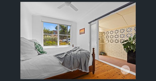 QUALITY FREESTANDING FAMILY HOME IN PRIME LOCATION - Photo 1