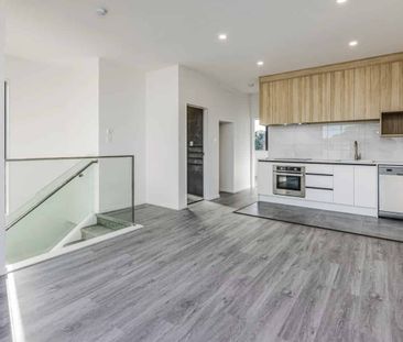 Brand New Beauty in Wattle downs, Manurewa – 40A Innismara Avenue - Photo 4