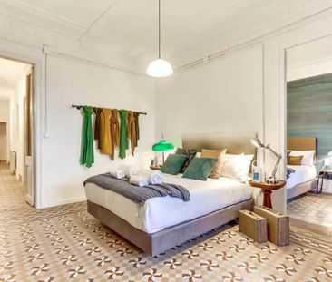 Carrer dAragó, Barcelona, Catalonia 08011 - Photo 2