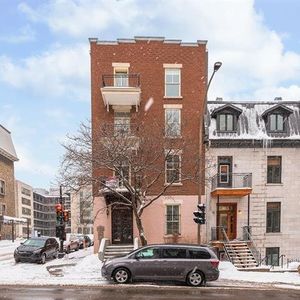 Appartement Montréal (Ville-Marie) À Louer - Photo 3