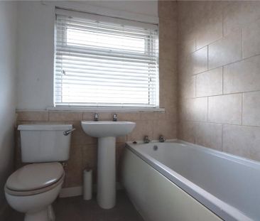 2 bedroom semi-detached house to rent - Photo 4