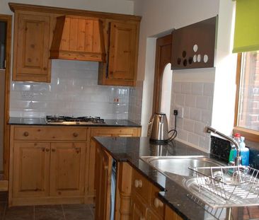 1 bedroom in a house share to rent - Photo 6