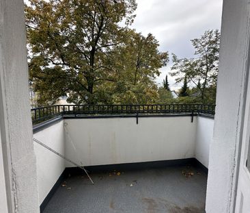 Großzügig geschnittene Balkon-Wohnung im grünen Berliner Süden, in ... - Photo 3