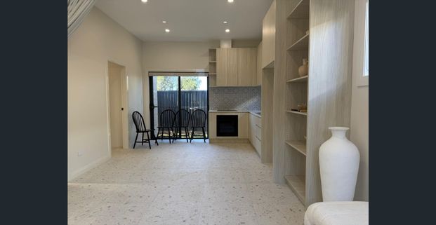 MODERN GRANNY FLAT - Photo 1