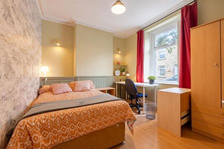 3 bedroom private hall to rent - Photo 4