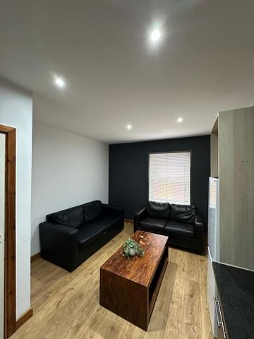 3 bedroom apartment to rent - Photo 2