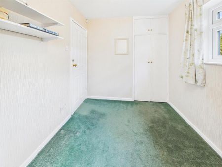 2 bedroom detached bungalow to rent - Photo 3