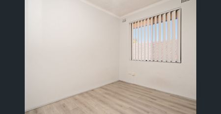 Beautifully Presented Apartment for Lease in Prime Location - Photo 3
