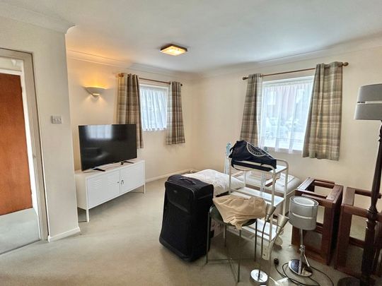 1 bedroom Spacious One Bedroom House to rent - Photo 1