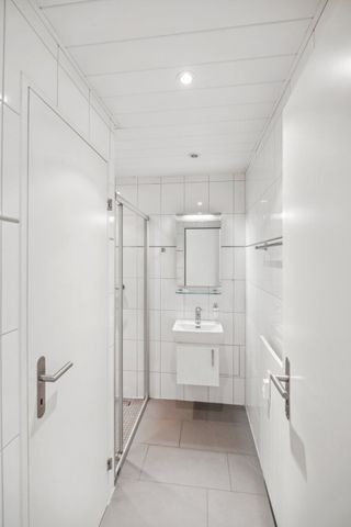 Ihr Zuhause: 6.5-Zi.-Whg. Perfekt für Familien, WGs und Expats - Photo 3