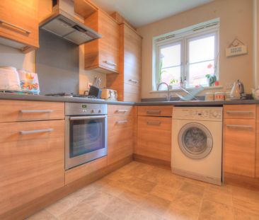 2 bedroom flat to rent - Photo 5