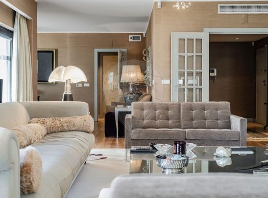 Lisboa, Lisbon 1070 - Photo 1