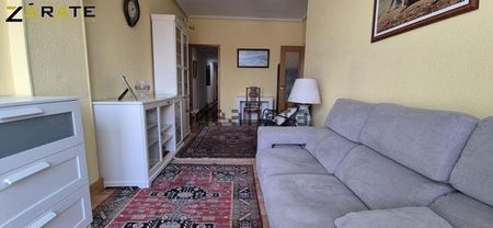 Alquiler de piso en Calle Irala - Photo 3