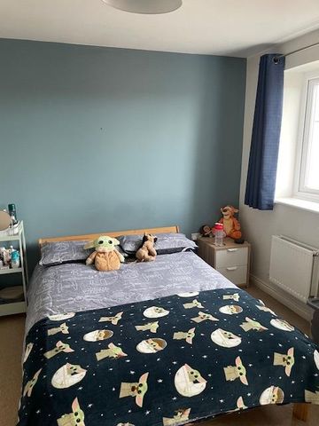 5 Bed Semi-Detached House, Long Down Avenue, BS16 - Photo 2