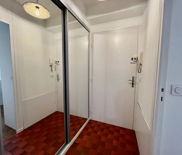 Location Appartement 1 pièce 27m² - Photo 2