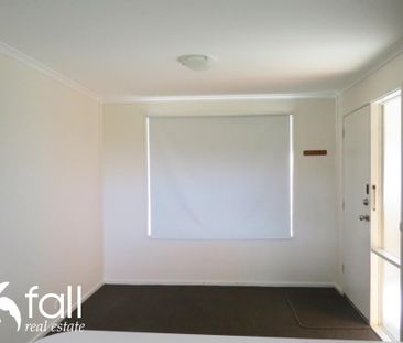 Two Bedroom Home in Quiet cul-de-sac - Photo 3