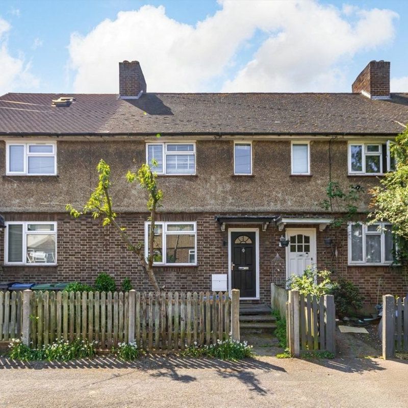 Gladstone Road, KT6, London - Photo 1